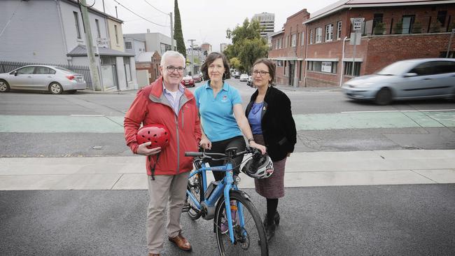 Hobart Deputy Lord Mayor Helen Burnet, MP Andrew Wilkie, and Bicycle Network TasmaniaÕs Alison Hetherington announced $1.65m in Federal Government funding for cycling infrastructure and the redevelopment of the Fern Tree Park. Picture: MATHEW FARRELL