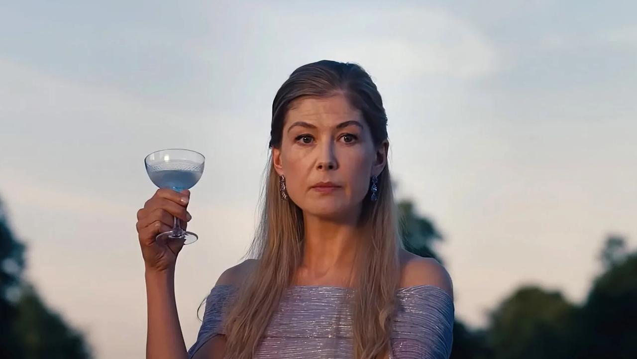 Rosamund Pike is quickly becoming an Oscar contender following the movie's release. Picture from Twitter.