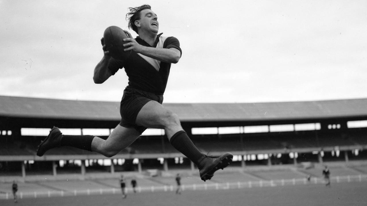 Fred Fanning in 1947, the year he set the record for the most goals in a VFL/AFL game - a record he still holds today.