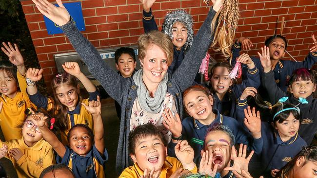 Sophier Souter cuts long locks for charity as Doncaster Primary School ...