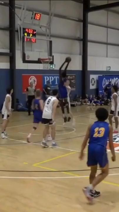 Ajak Nyuon goes beast mode!