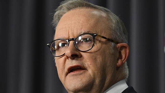 CANBERRA, AUSTRALIA  - NewsWire Photos - January 16, 2025:  Prime Minister Anthony Albanese holds a press conference at Parliament House in Canberra. Picture: NewsWire / Martin Ollman