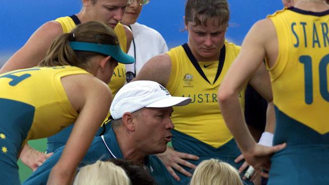 Former Australian hockey coach Ric Charlesworth says the only place for a hockey high performance centre is in Perth.