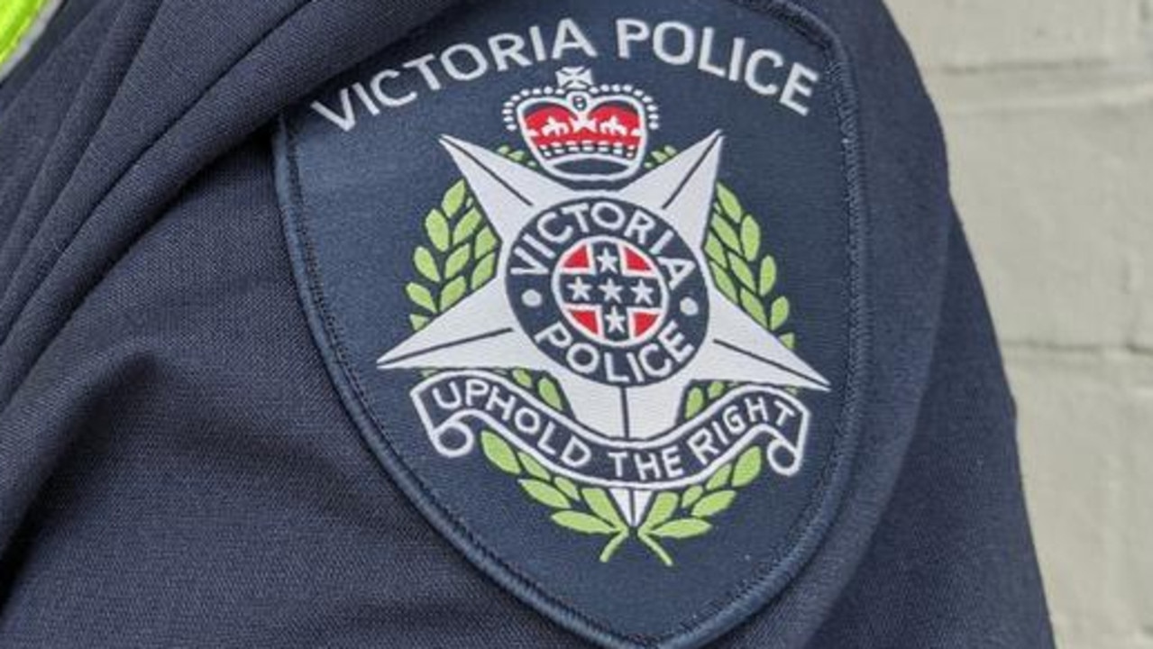 Bendigo cop allegedly felt between woman driver’s legs