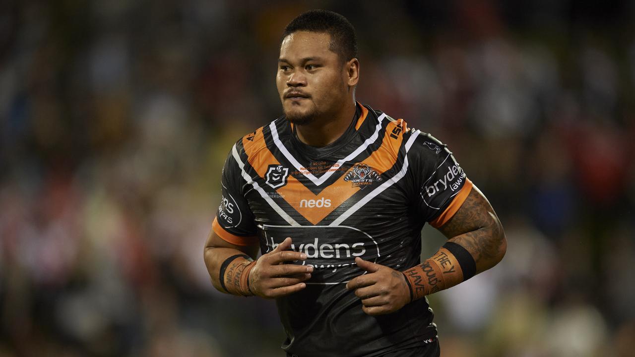 Joey Leilua in action for the Tigers