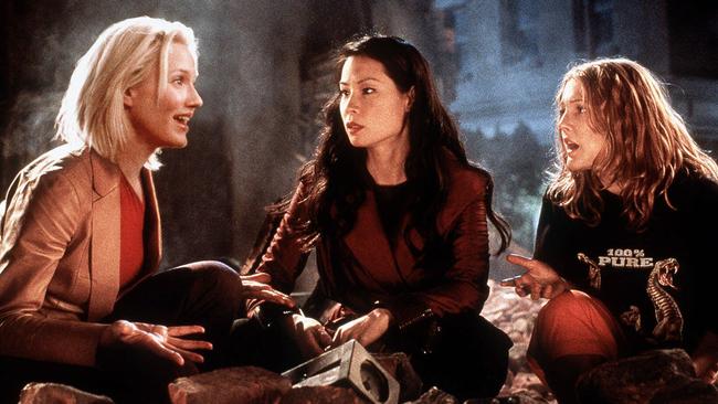 Cameron Diaz with Lucy Liu and Drew Barrymore in Charlies Angels.