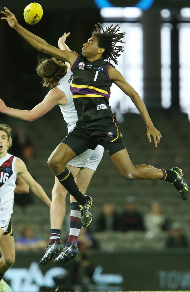 Esava Ratugolea in action for the Murray Bushrangers in the TAC Cup. Picture: David Crosling