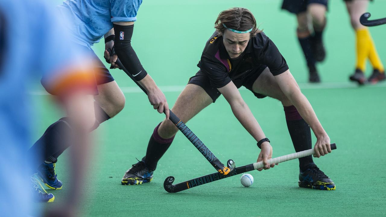 SATIS FINALS LIVE: Boys hockey final, Guilford Young College v Marist ...