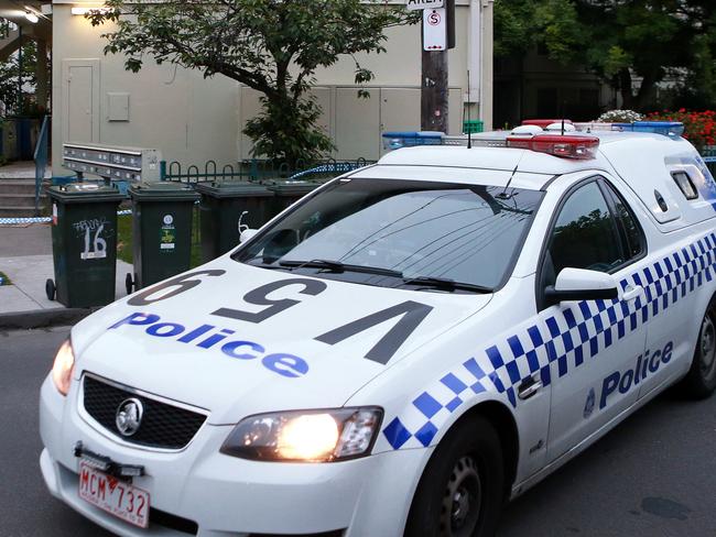 A stabbing overnight has left one woman dead in a Prahran block of flats in Essex st