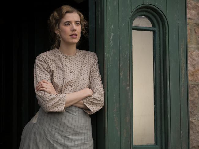 Leigh Paatsch reviews film Sunset Song starring Agyness Deyn | Herald Sun