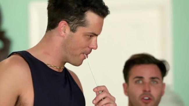 When cowboys chew on a piece of hay: Sexy. When f*^kboys chew on a mangled plastic straw? *shivers in repulsion*
