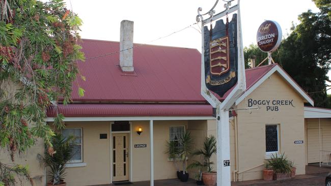 The Boggy Creek Pub, Curdie Vale