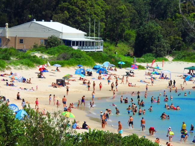 A beautiful summer's day at Yarra Bay. Picture: Christine Kitamura