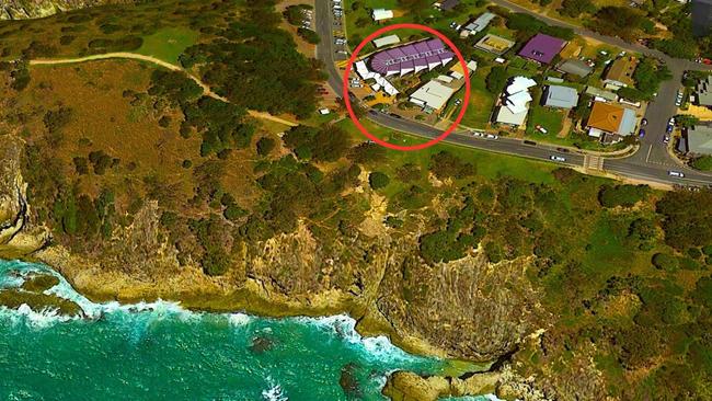 Straddie’s Fishes Restaurant has sold along with neighbouring Oceanic Gelati and Coffee Bar. Picture: Google Earth