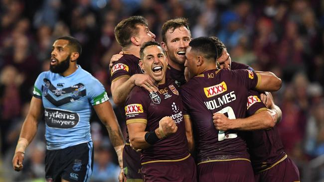 Slater skippered Queensland in Game three last year. (AAP Image/Dave Hunt) 