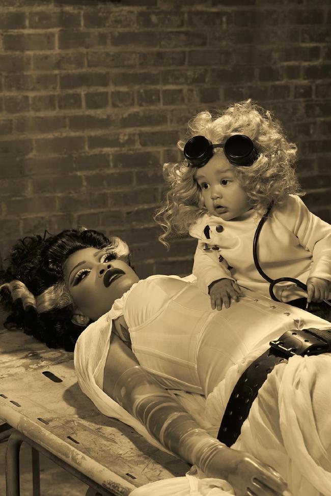 Image credit: Instagram.com/kekeKeke Palmer and her nine-month-old son as the Bride of Frankenstein and Dr Frankenstein