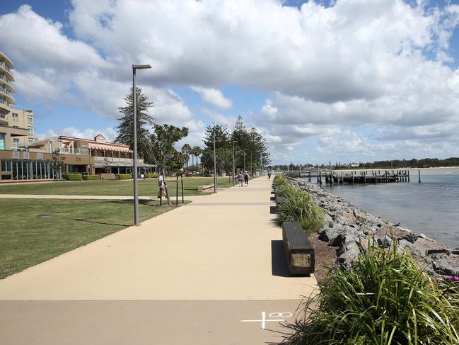 Port Macquarie esplanade. The coastal town is dominating the tree-chage stakes.