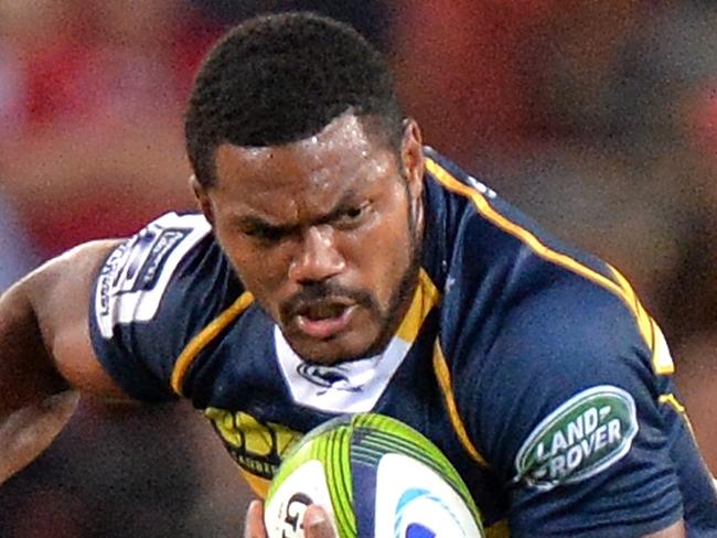 BRISBANE, AUSTRALIA - MARCH 14: Henry Speight of the Brumbies attempts to break away from the defence of Will Genia of the Reds during the round five Super Rugby match between the Reds and the Brumbies at Suncorp Stadium on March 14, 2015 in Brisbane, Australia. (Photo by Bradley Kanaris/Getty Images)