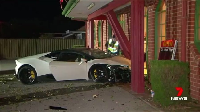 Lamborghini seen moments before crash (7 News)