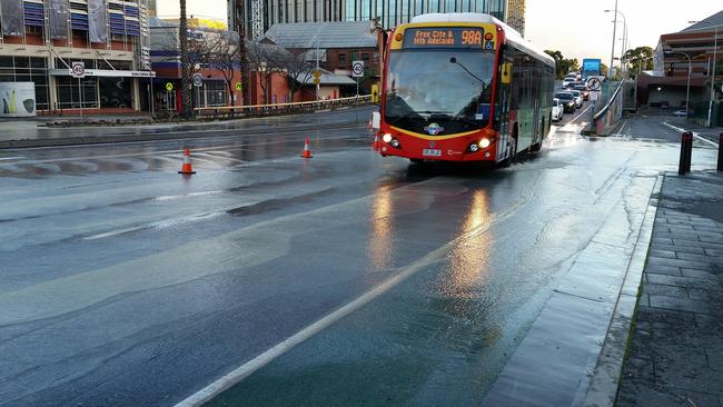 A burst water main caused traffic to bank up.