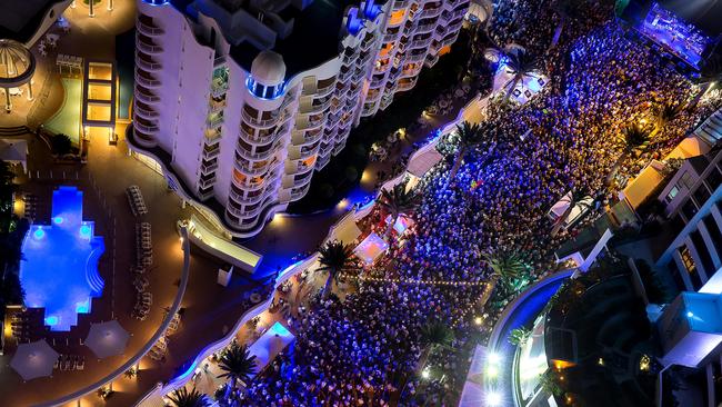 Weekend Extra only: general shots of 2016 Blues on Broadbeach Festival