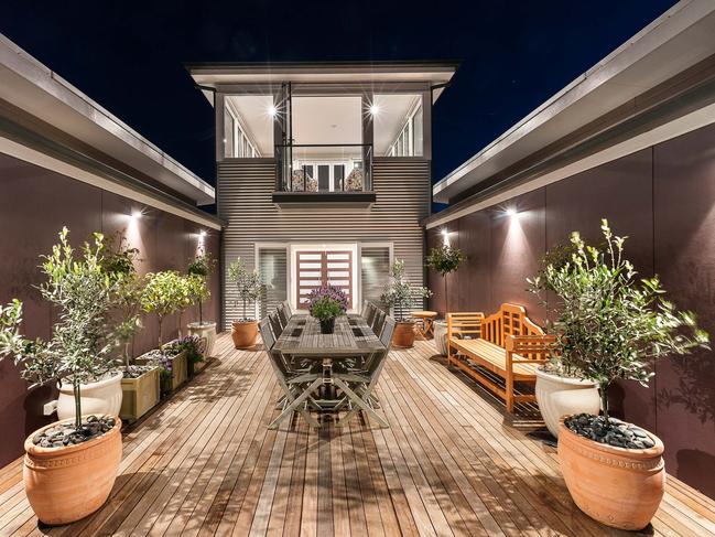 Table House Farm’s internal courtyard. Picture: KEVIN O’DALY, ASPECT PHOTOGRAPHY