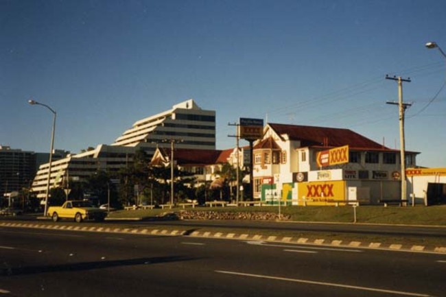 Future site of Australia Fair shopping centre, with Scarborough Fair in the background. Mid-1980s.