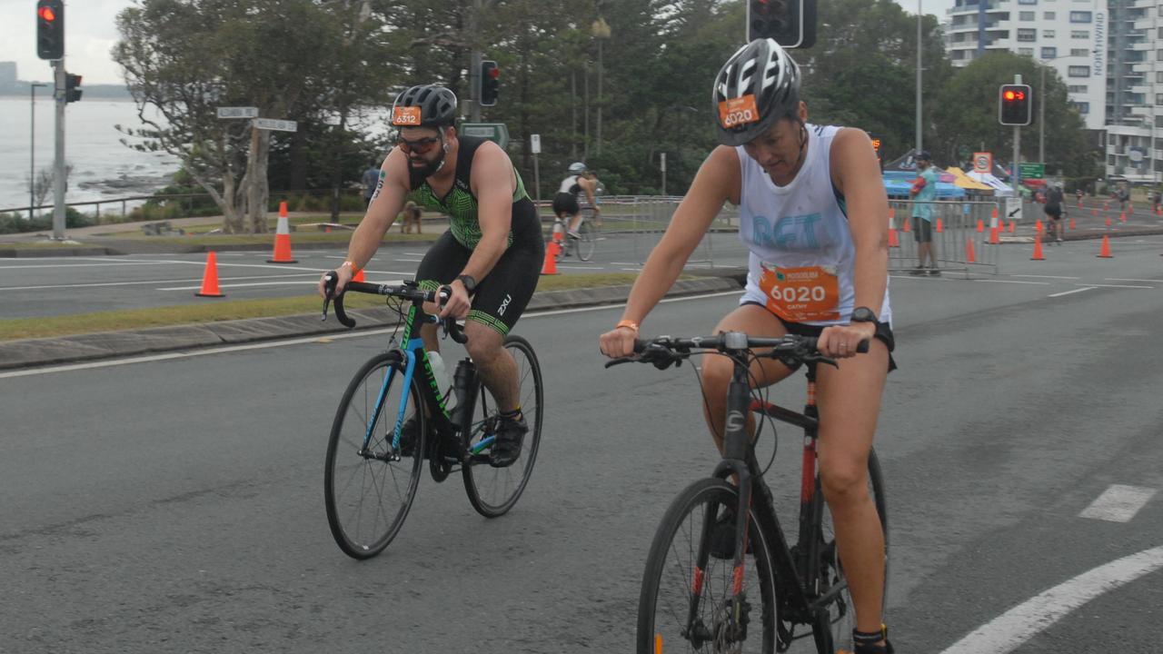 Action from the sprint event at the 2023 Mooloolaba Triathlon.