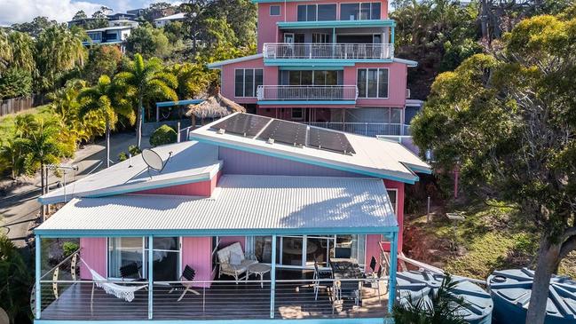 51 Captain Cook Drive, Agnes Water, has sold for $1.55 million. Picture: realestate.com.au