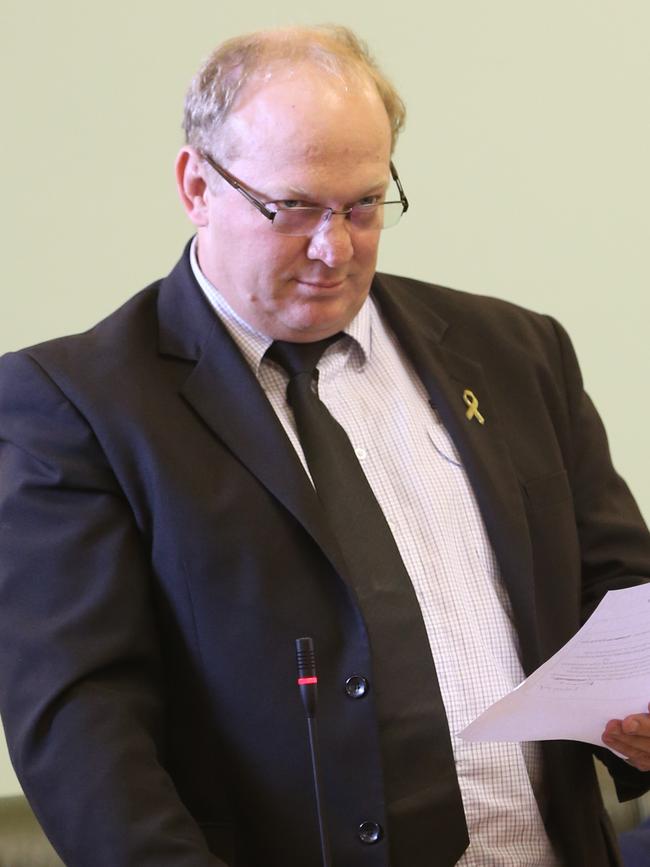 Member for Hill Shane Knuth tabled the letters in Parliament.