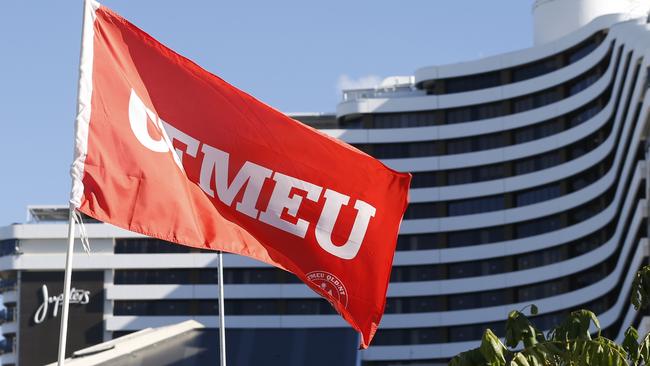 CFMEU union flag flying at the Jupiters construction site, Broadbeach. Photo: Jerad Williams.