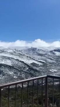 Australians Shiver as Winter Brings Snow for Ski Season