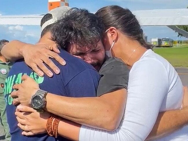 Mr Sena had an emotional reunion with his family after being rescued from the jungle. Picture: @antoniopilot.br