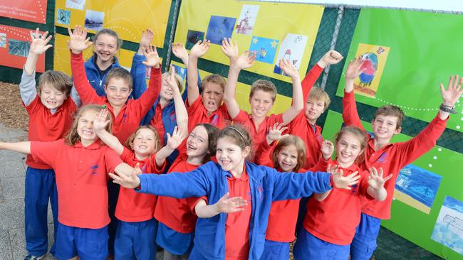 The Postcards to Port project, on the Spirit of Tasmania ferry terminal fence at Station Pier, consists of a series of postcards created by Port Melbourne Primary School.