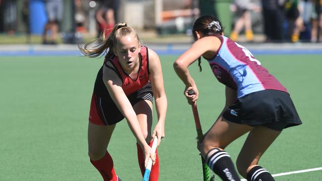 HOCKEY ROCKHAMPTON INVITATIONAL U15 GIRLS: Rockhampton's Samantha Barsby and Mackay's Jamie-Lee Surha