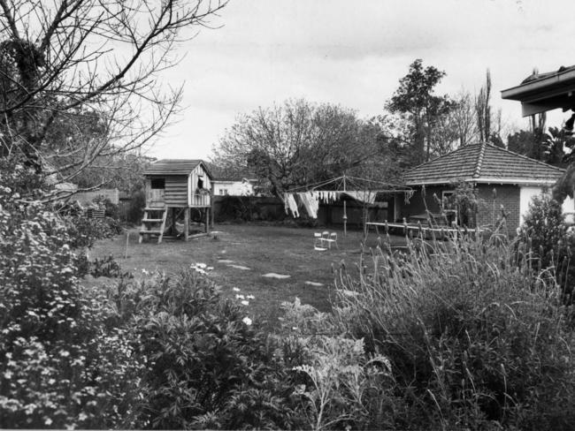 Another typical suburban backyard in Adelaide.