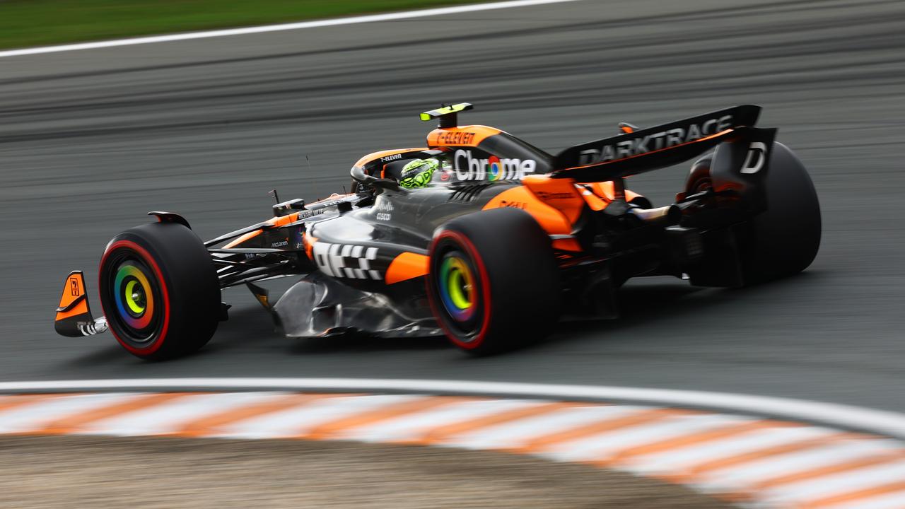 ZANDVOORT, NETHERLANDS - AUGUST 24: Lando Norris of Great Britain driving the (4) McLaren MCL38 Mercedes on track during qualifying ahead of the F1 Grand Prix of Netherlands at Circuit Zandvoort on August 24, 2024 in Zandvoort, Netherlands. (Photo by Clive Rose/Getty Images)