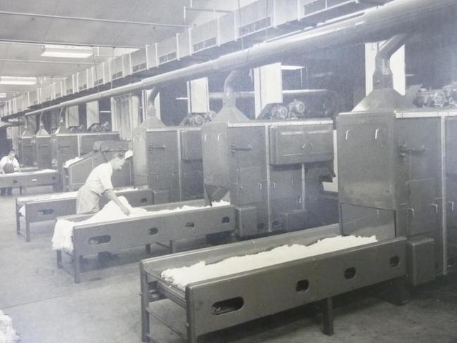 Laying out the Cotton Fleeces at the Bond Spinning Mills.