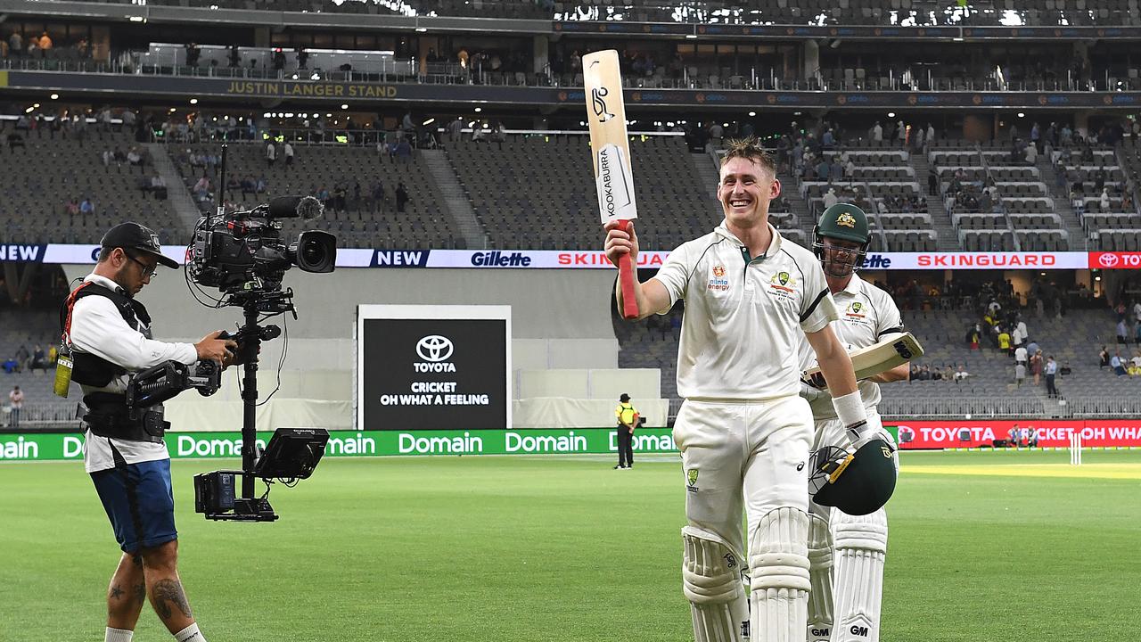 Marnus Labuschagne leaves the field at stumps. Photo: Dave Hunt/AAP Image.