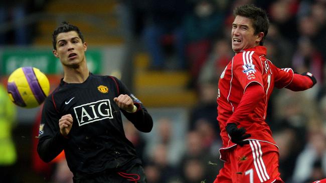 Cristiano Ronaldo and Harry Kewell. a/ct oshea /Soccer/Overseas