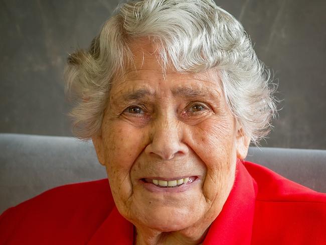 Tributes for indigenous icon dead at 91