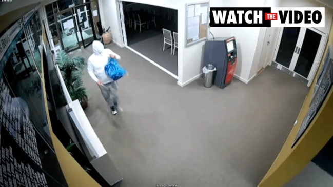 Frighting footage as armed thieves rob South Coast club