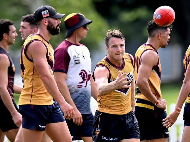 Lions turn up heat in Brisbane ‘oven’