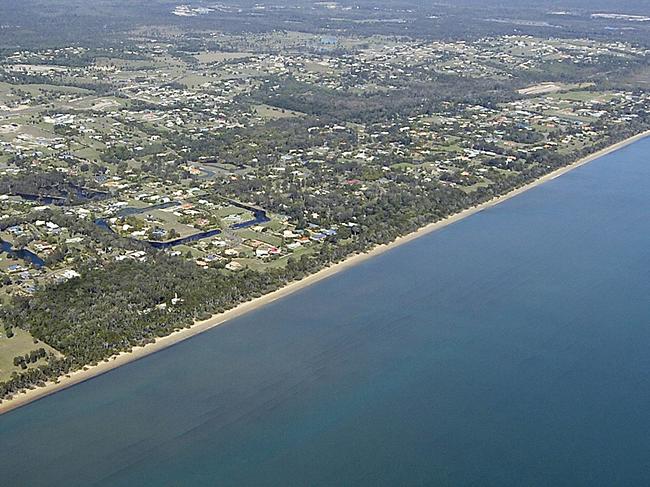 Aerials - Hervey Bay - Dundowran Beach.Photo: ALISTAIR BRIGHTMAN 07h2196j