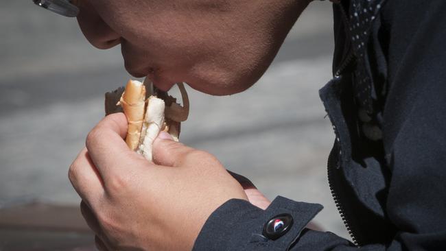 Experts say Aussies support having more healthy food options at events. Picture: John Pryke