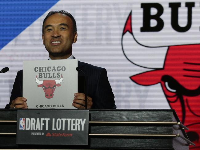 Should NFL adopt the NBA draft lottery model?