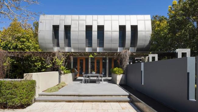 The Kinane St, Brighton, abode that features a curved stainless-steel facade