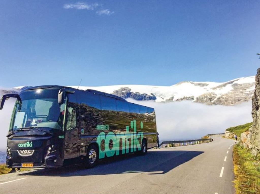 contiki coach tours