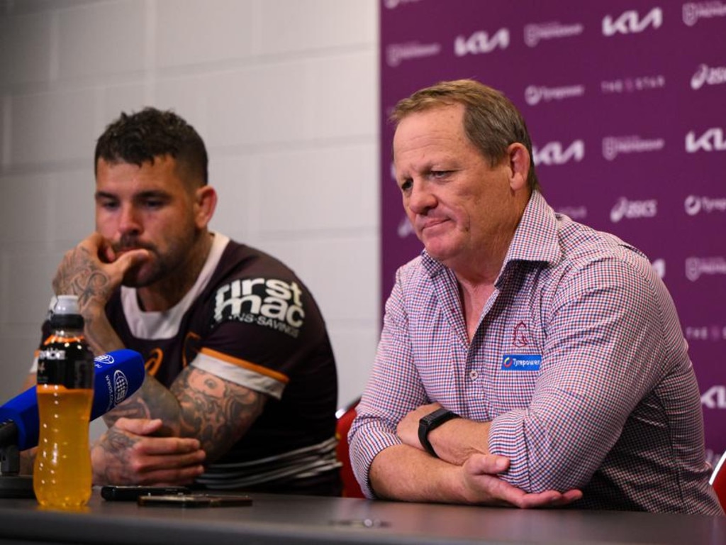 Hetherington insists there is no issue with Broncos coach Kevin Walters (right). Picture: NRL Imagery