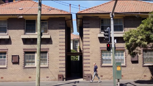 Anthony Albanese revisited the council home he grew up in as part of a last ditch advertisement before the election. Picture: Facebook/Anthony Albanese